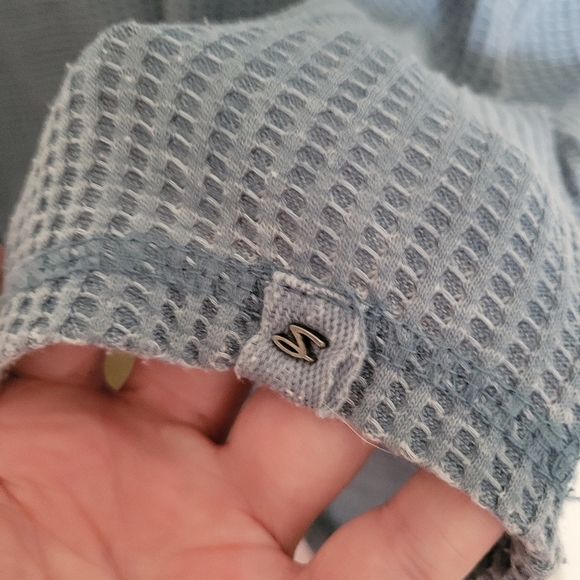 Seven7 Premium High Low Blue Gray Button Down Waffle Knit Henleys Size Large - Picture 9 of 16